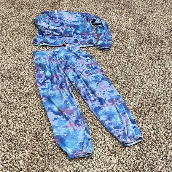 SO Lounge Set 💜 - Picture 2 of 6